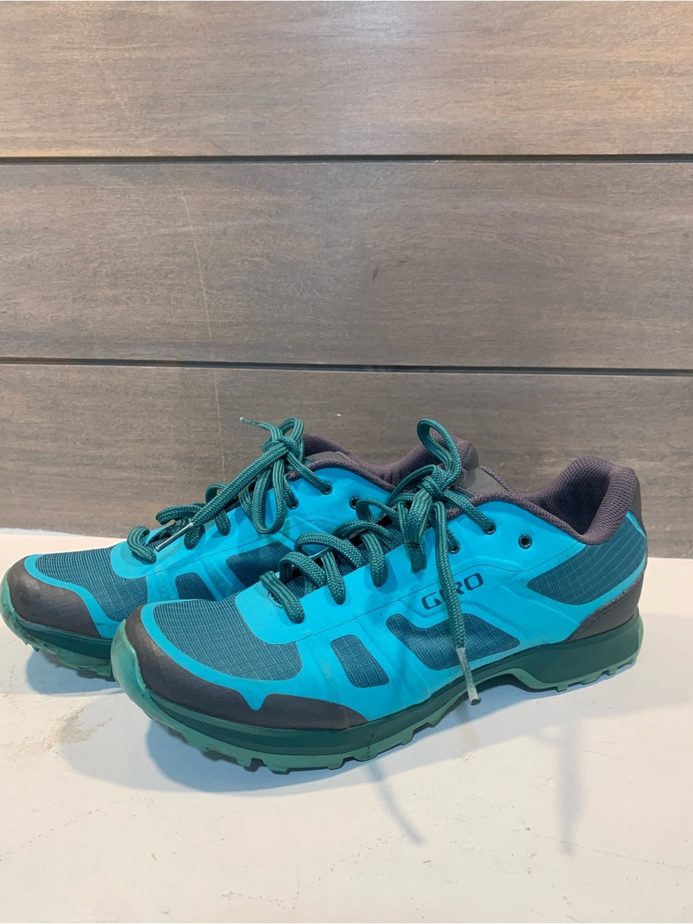 Giro Gauge Womens Cycling Shoes in Teal Size 7.5 Biking